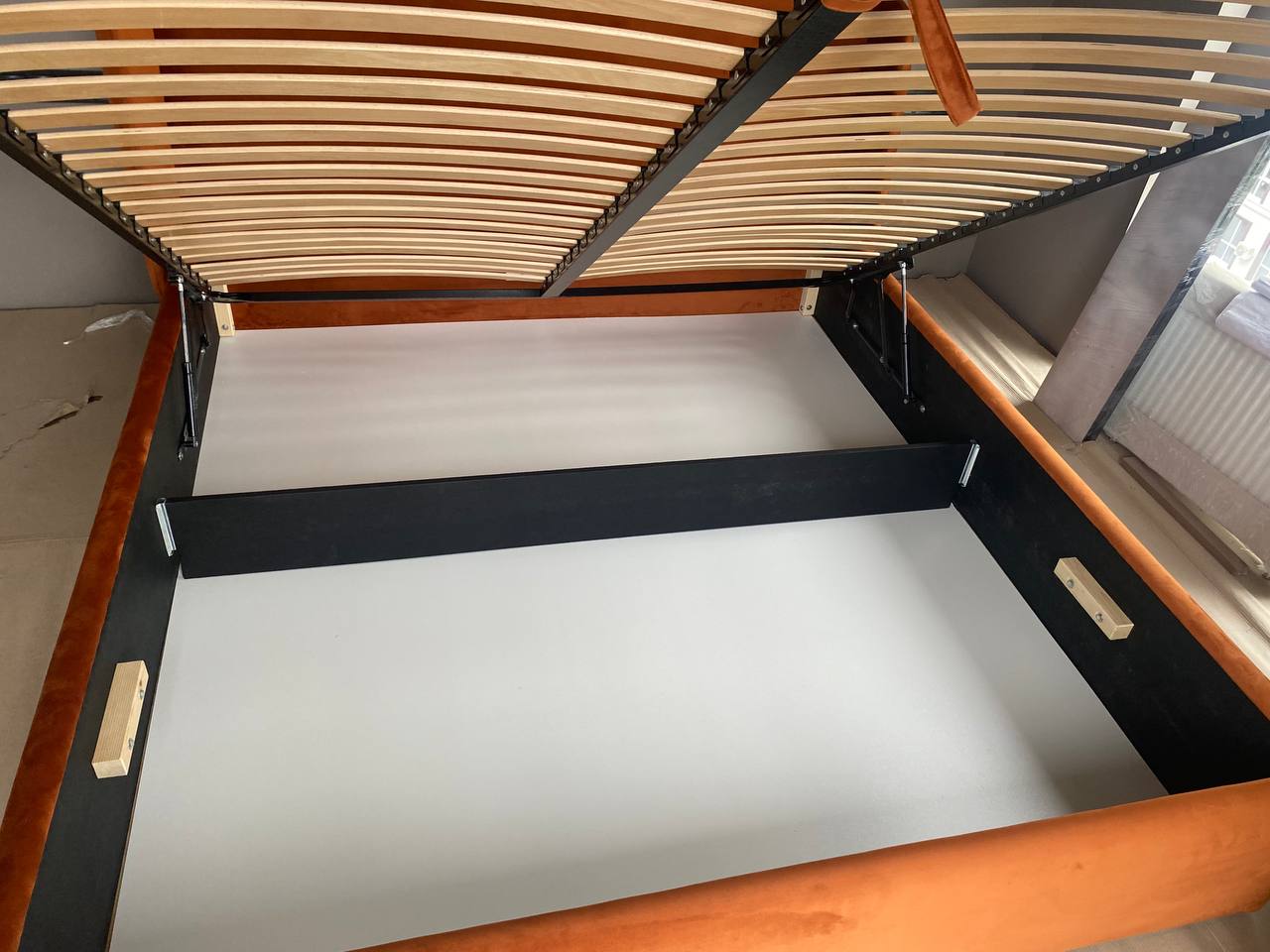 Фото збирання двохспальної кроваті