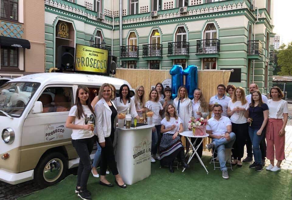 Фото Выездной бар Ретро Фургон Prosecco Bus Ексклюзив  5