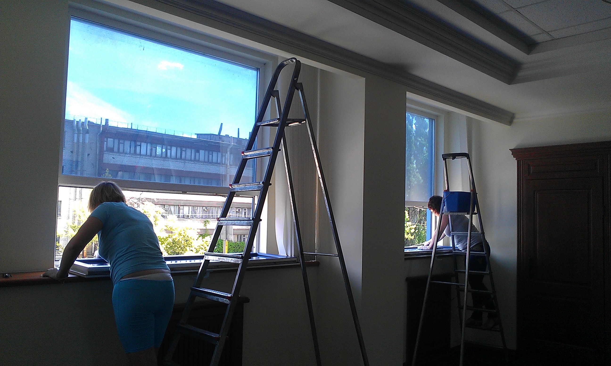 Фото Генеральная уборка квартир, офисов, домов ,магазинов, ресторанов  1