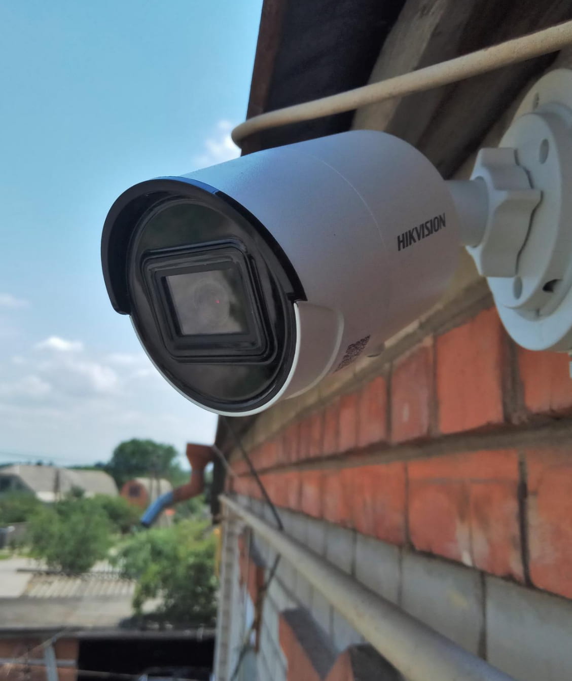 Фото Монтаж видеонаблюдения в частном доме