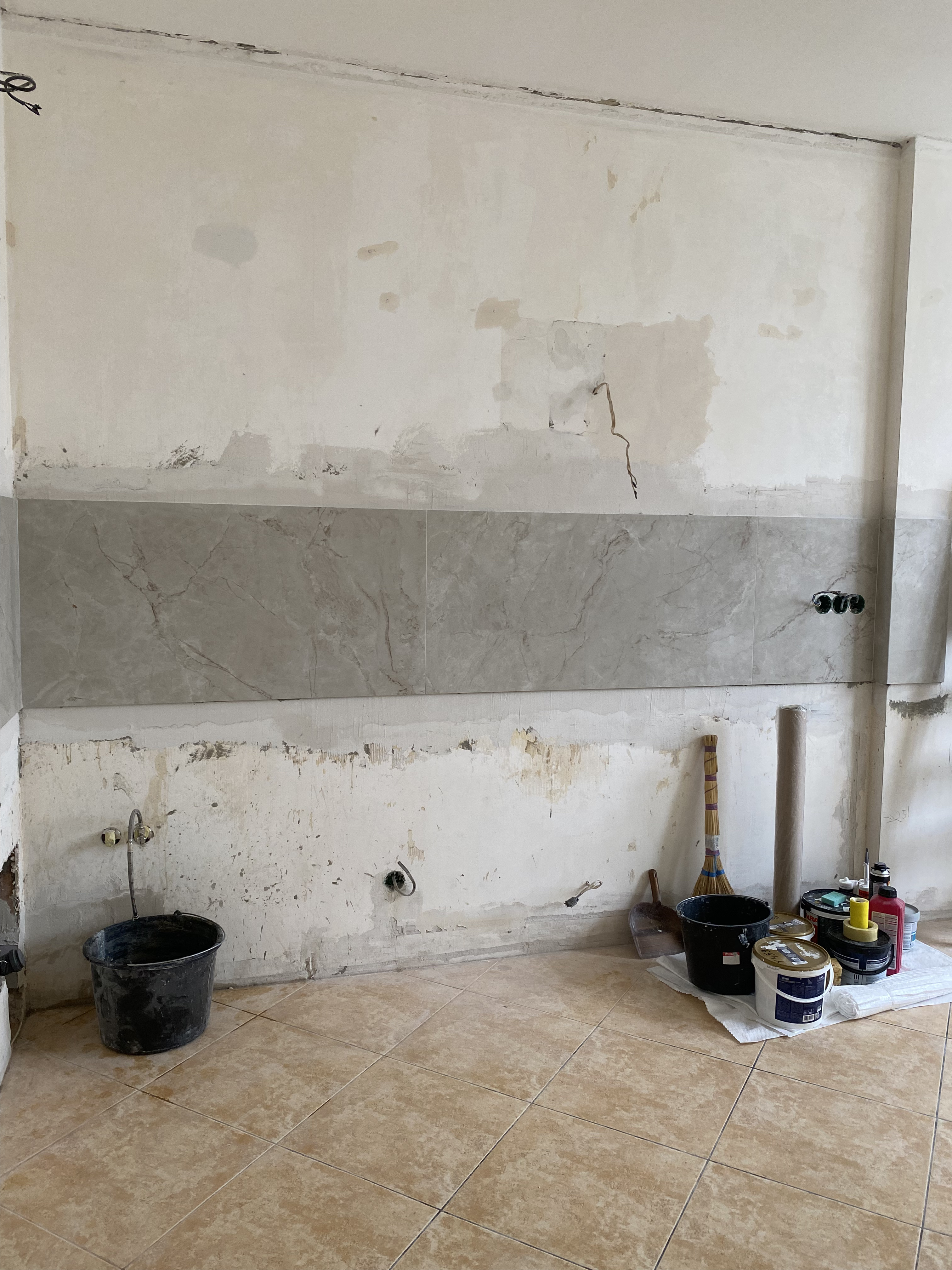 Фото Фартух з плитки