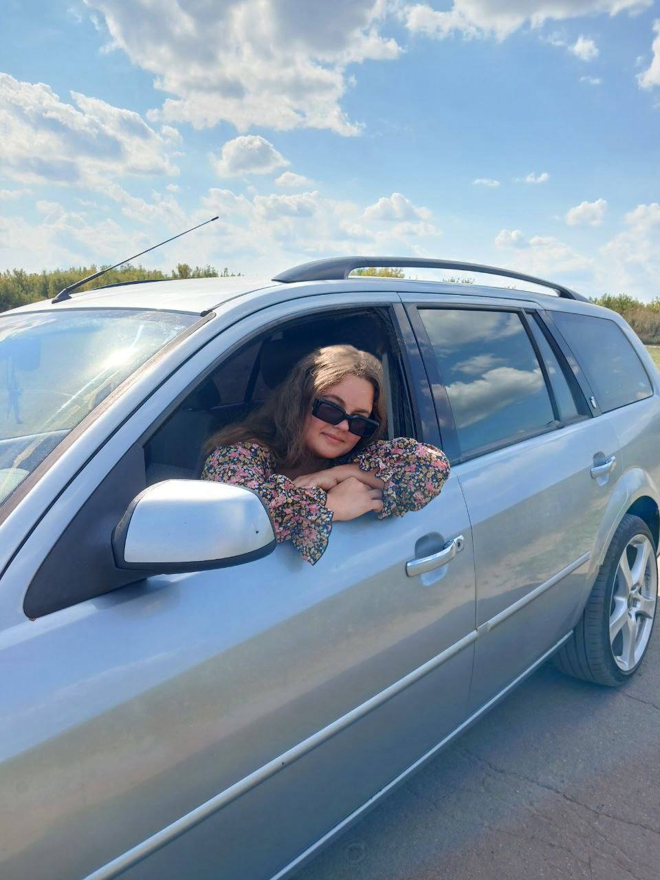 Фото Після
 Прибирала пушисте волосся з фото)