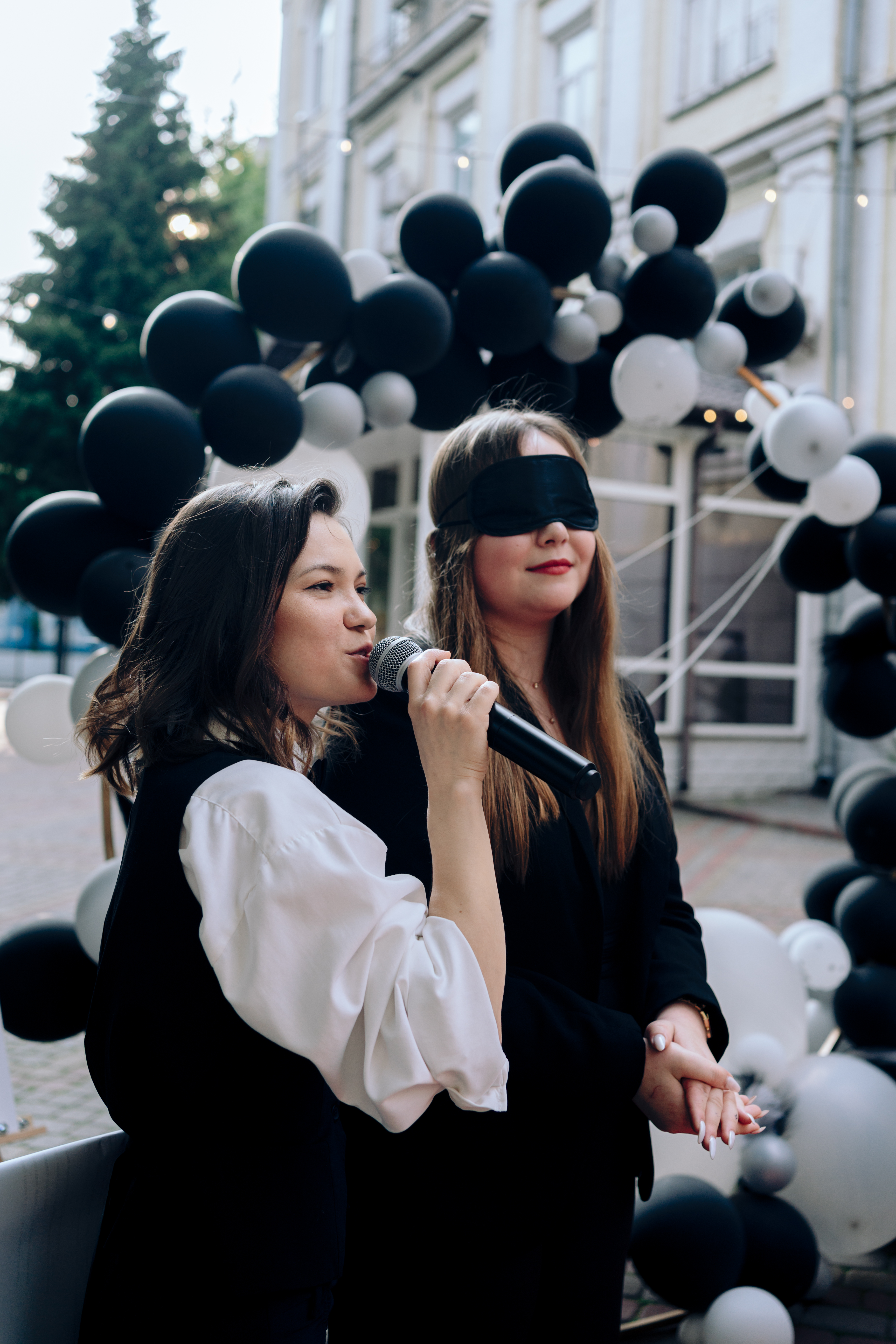 Фото TALI
Маю понад 4 роки досвіду в організації та веденні подій:
• Весілля
• Дні народження
• Тематичні вечори
• Випускні
• Квести для дорослих і дітей
Кожен захід — це унікальний сценарій, сучасний підхід і атмосфера, яку хочеться згадувати.
За запитом організовую свято “під ключ”: оформлення, сценарій, музика, візуальний супровід.
Працюю в Києві та області. Можливі виїзди в інші міста України.