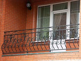 Фото балконое ограждение кованое.