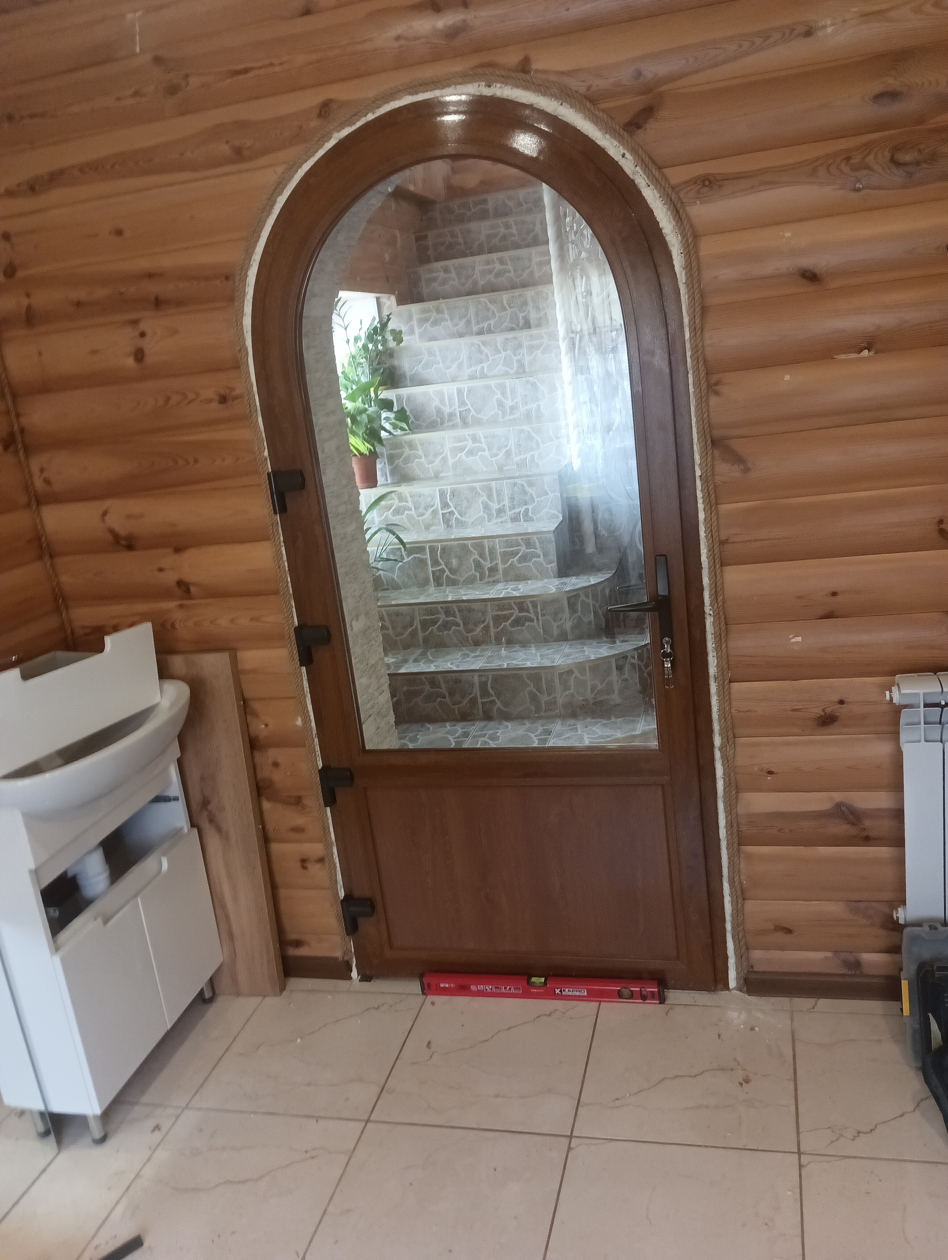 Фото міжкімнатні металопластикові двері аркової конструкції 