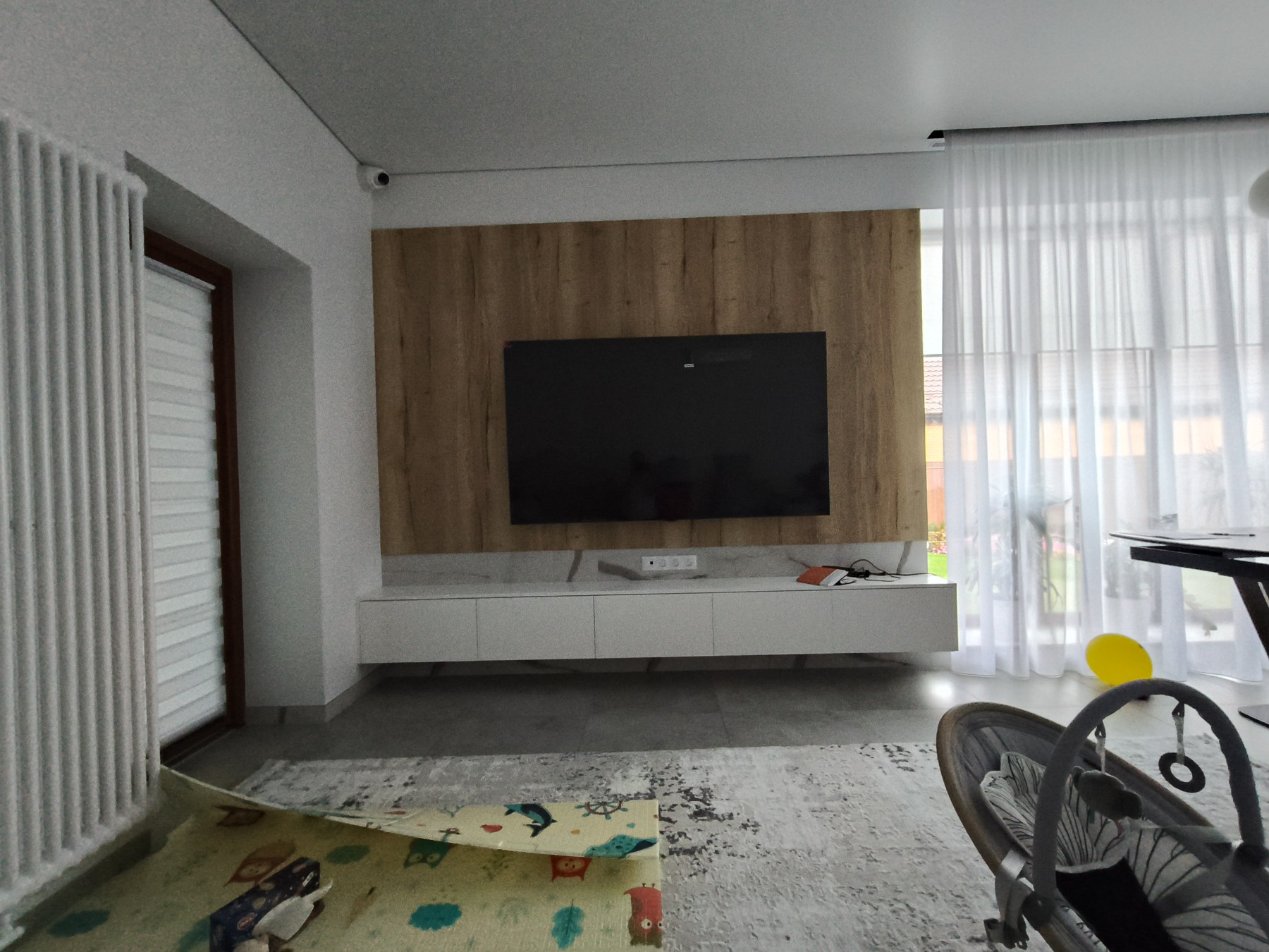 Фото установка телевізорів на кронштейн