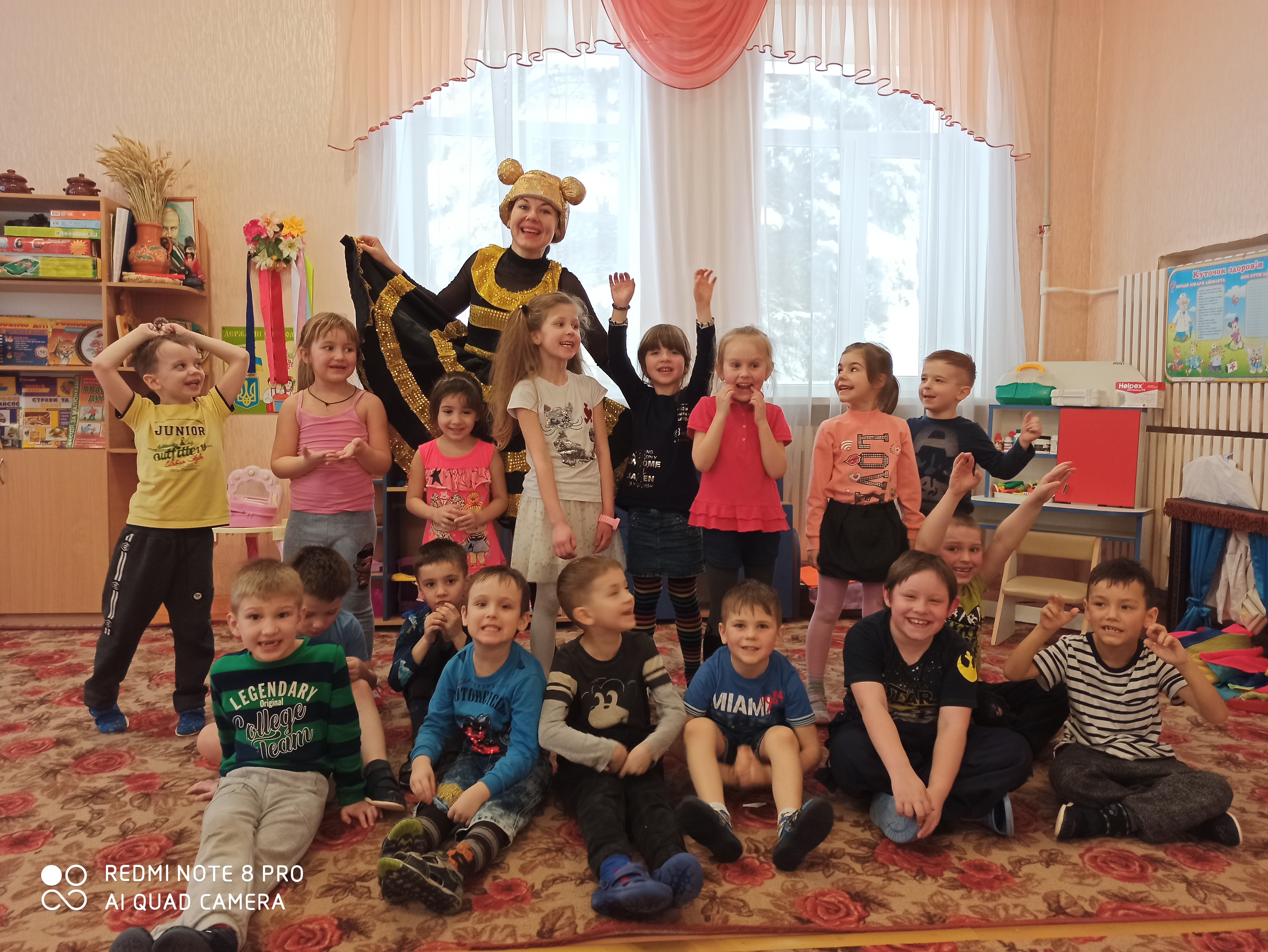 Фото Аниматор, поздравление, дискотека с мыльными пузырями