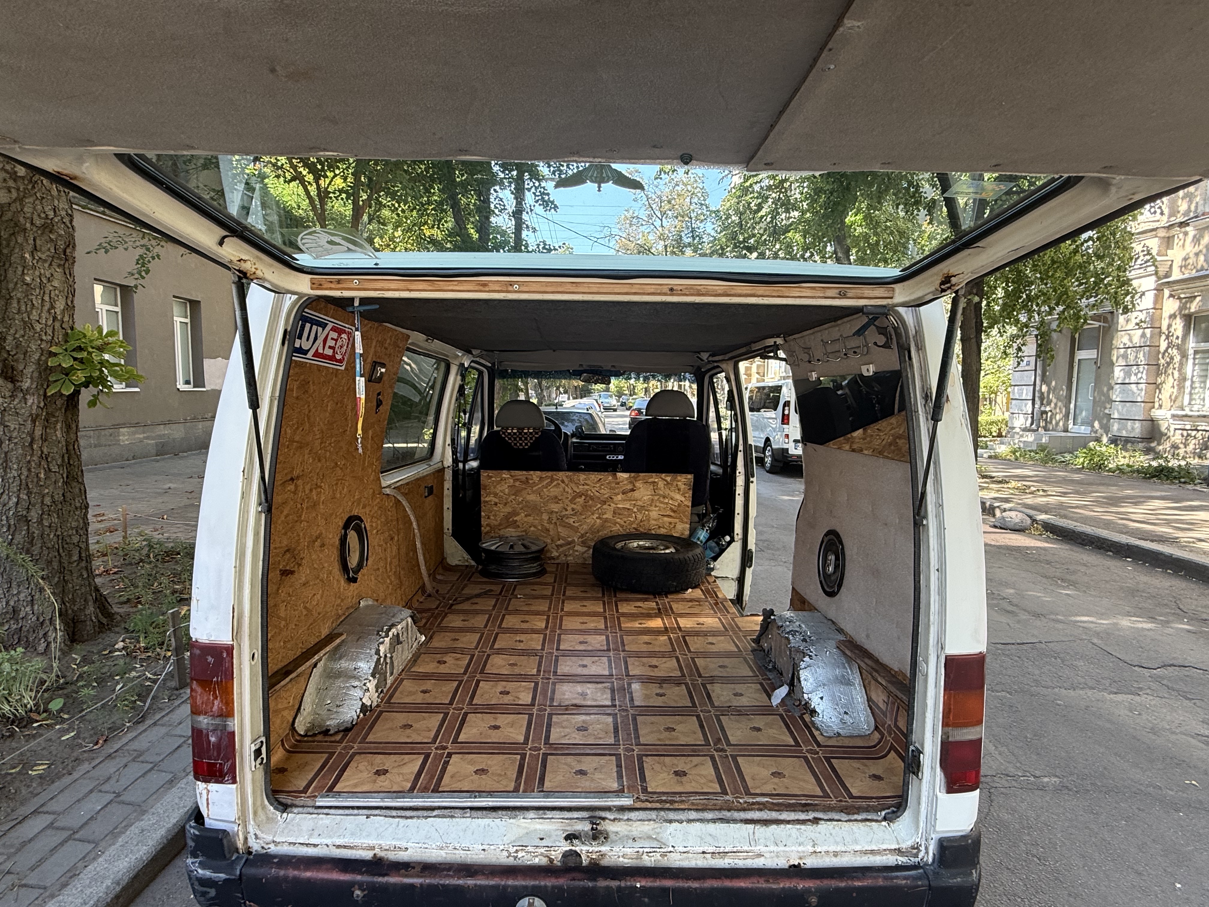 Фото Перевезення по місту та за містом  3