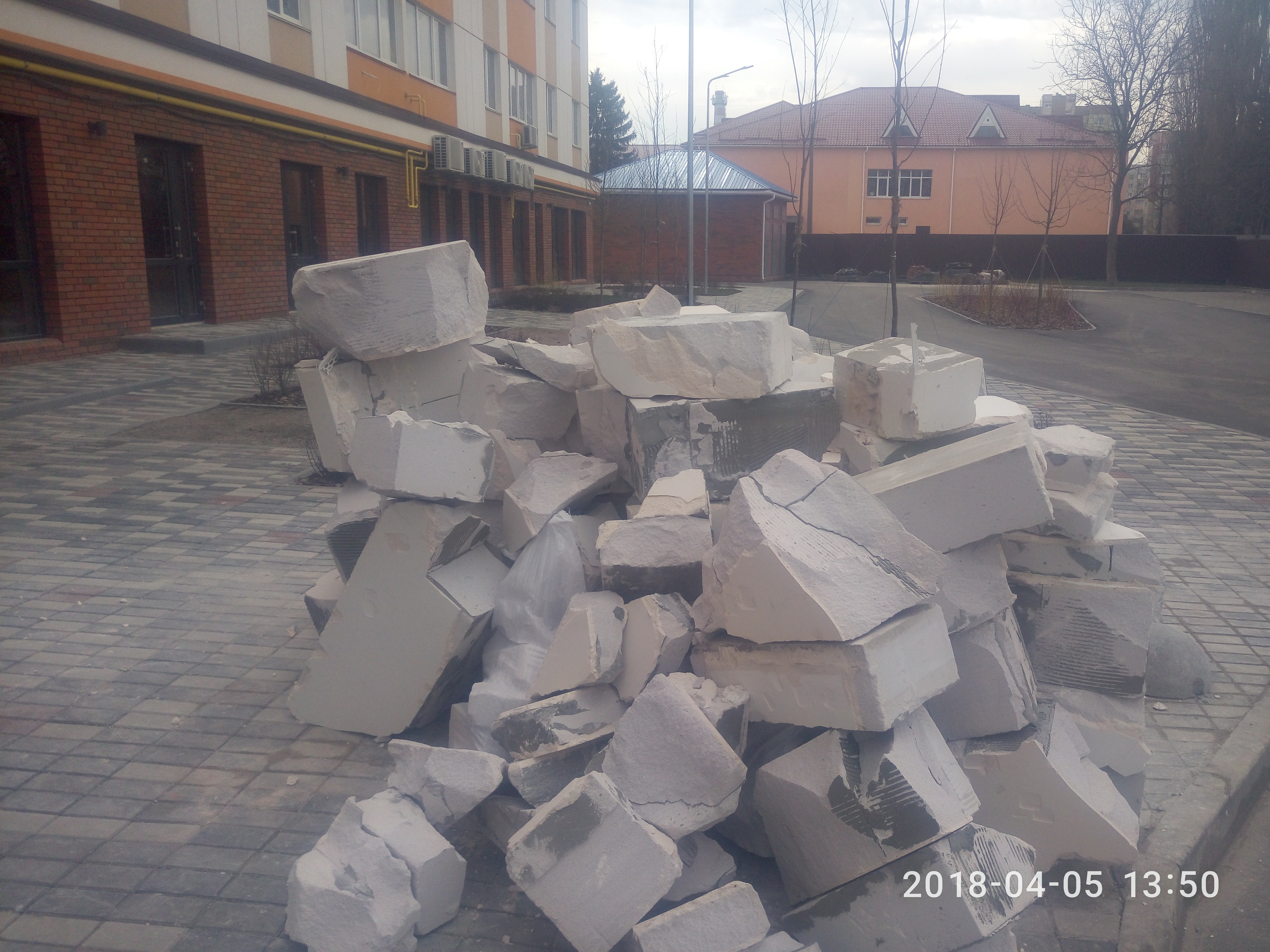 Фото Демонтаж стен,перегородок из газоблоков,шлакоблоков. 3